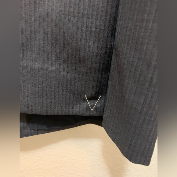 Louis Vuitton Paris 
Gaston Notch Lapel Suit Size 52 NWT - Picture 7 of 12